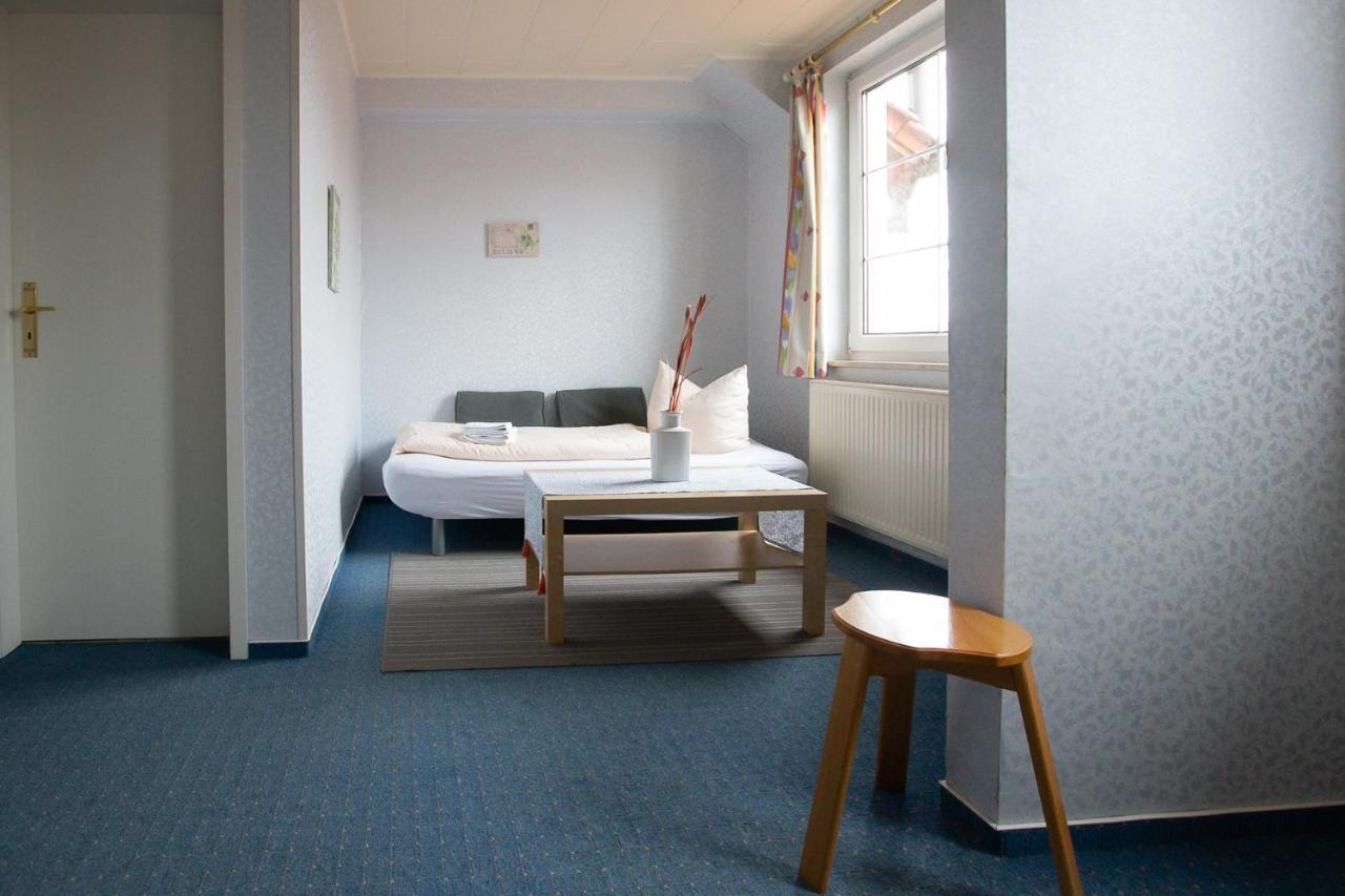 Hotel Schlosshof Dolgesheim Экстерьер фото